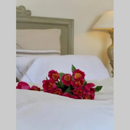Apartment Bord De - Ac, Wifi, Chic, Sea View, 2 Minutes Walk
