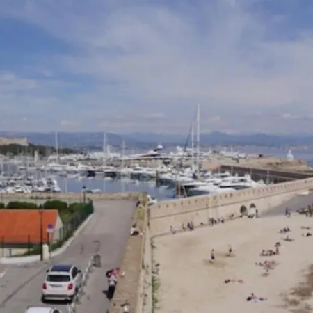 Bord De - Ac, Wifi, Chic, Sea View, 2 Minutes Walk Appartamento *