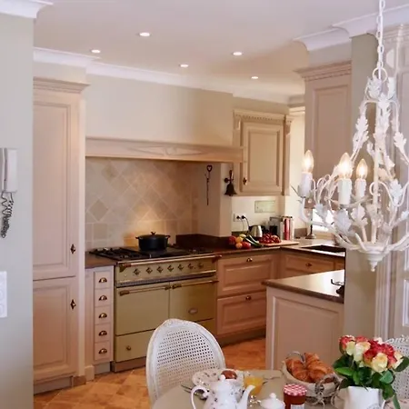 Bord De - Ac, Wifi, Chic, Sea View, 2 Minutes Walk أنتيب
